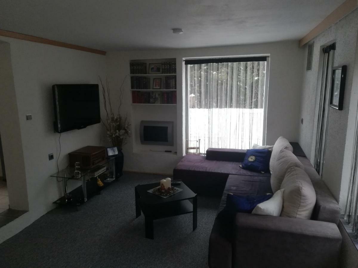 Апартаменты Haus Chrissy Альтмюнстер Экстерьер фото